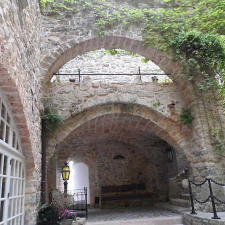 Chateauzen Madières Exteriér fotografie